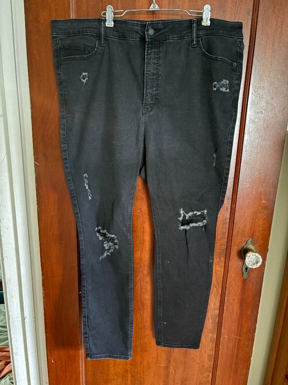 Old Navy Distressed Black Jeans, Size 20
